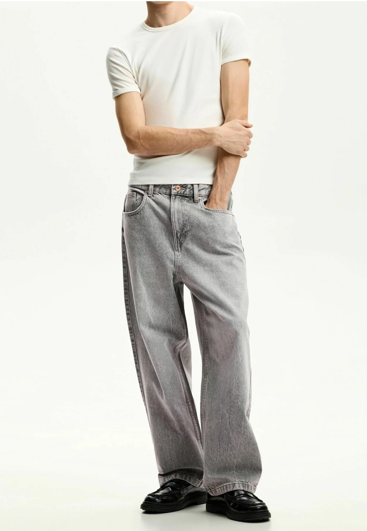 شلوار جین Loose Baggy رنگ طوسی سنگشور برند برشکا BERSHKA