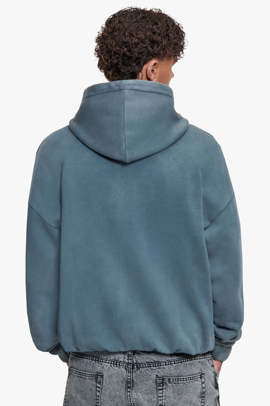 سویشرت بیسیک گرم بالا لوگو گلدوزی رنگ Washed Grey برند دراپسایز DROPSIZE