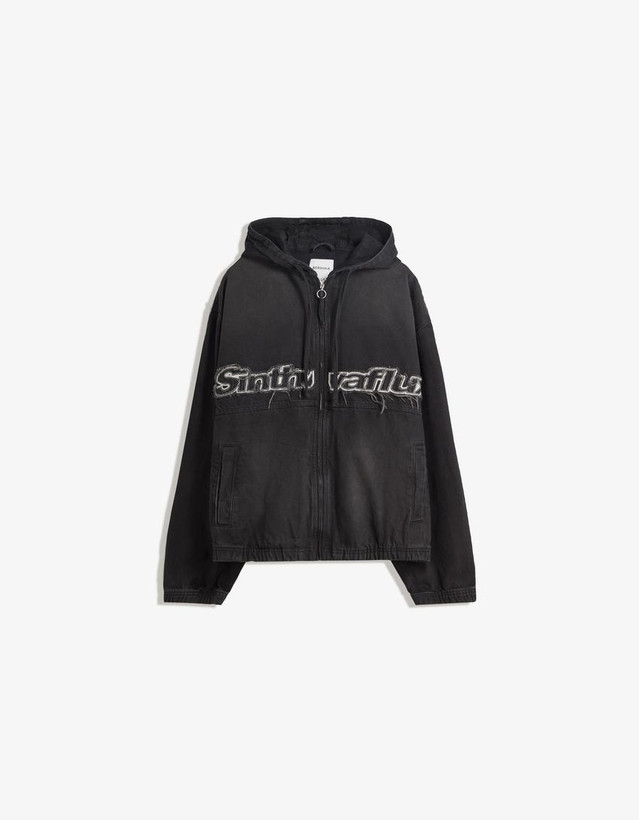 سویشرت جین باکسی جلو تیکه دوزی رنگ مشکی سنگشور برند برشکا BERSHKA